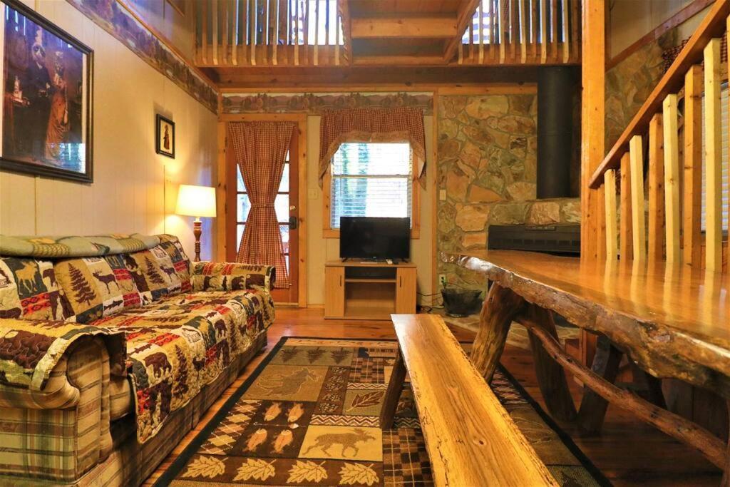 Amazing Cabin Fireplace And Stream #11 هيلين المظهر الخارجي الصورة
